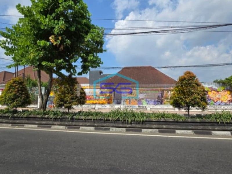 Disewakan Ruang Usaha Butuh Renovasi Luas Tanah 1057m2 di Yogyakarta