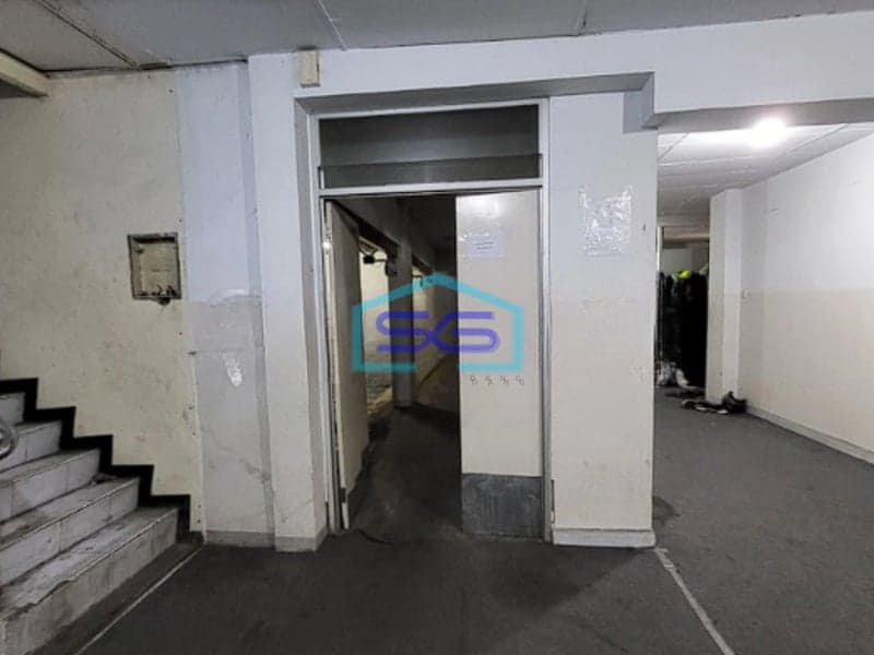 Dijual Ruko Gandeng Tiga Di Ketapang Petojo Jakarta Pusat LB 960m2