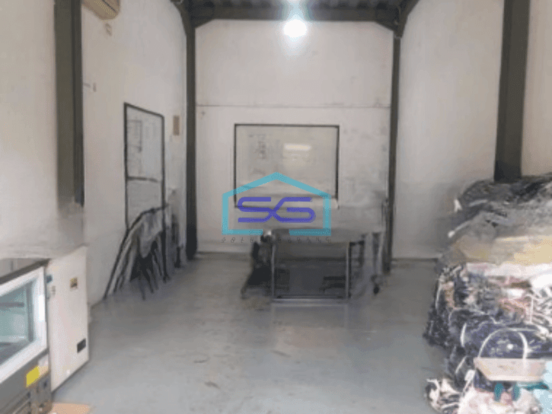 Disewakan Gudang Luas Bangunan 850 m² Lokasi Bebas Banjir di Cikunir Bekasi