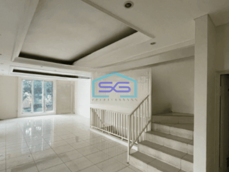 Disewakan Ruko 3 lantai di Area Bangka Kemang Luas Tanah 220 m²