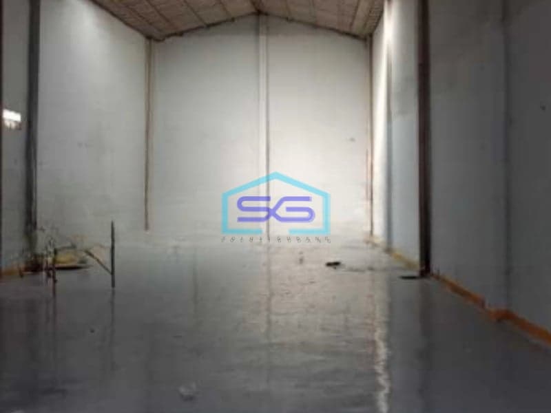 Disewakan Gudang Luas Bangunan  300 m² Lokasi di Kalideres Jakarta Barat