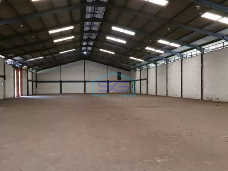 Dijual gudang di Pulo Gadung luas tanah 4500m