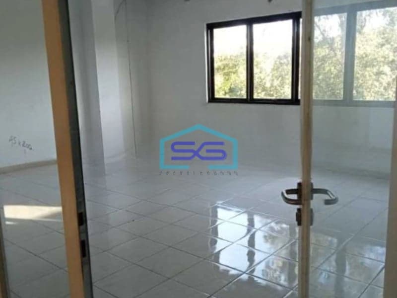 Disewakan Gudang 3 Lantai Luas Tanah 297 m² Lokasi  Batu Ceper Tangerang
