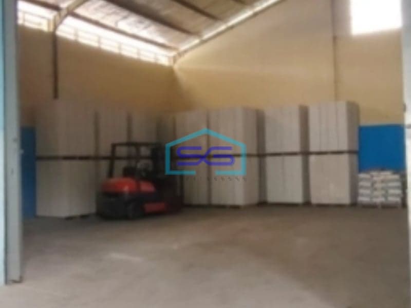 Disewakan Gudang Akses Container Lokasi Strategis di Cileunyi Bandung Luas Tanah 600 m²