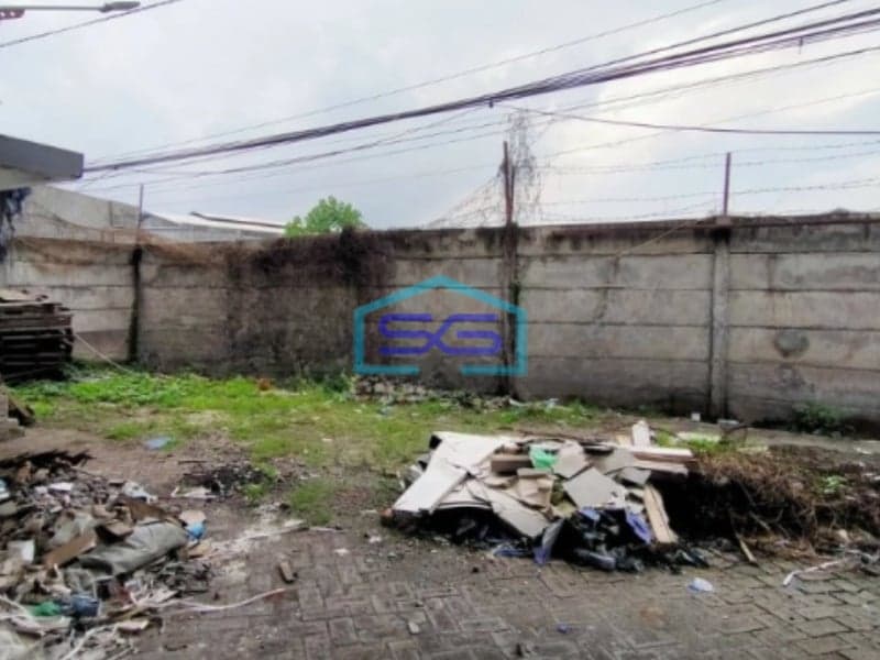 Disewakan Gudang Luas Tanah 800 m² Lokasi Bebas Banjir di Sawahan Surabaya