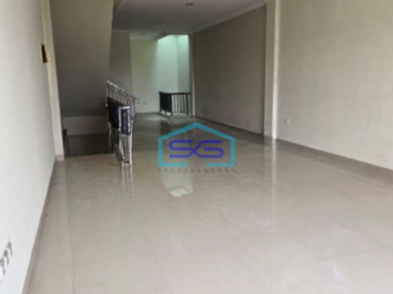 Dijual Ruko di Jakarta Barat Luas Bangunan 272m2 Strategis Bebas Banjir