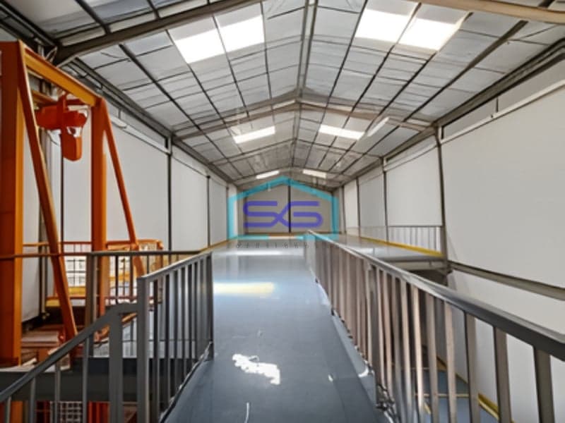 Dijual Gudang 2 Lantai Ada Kantor 4 Lantai+Rooftop di Kalideres Jakarta Barat LB 638m2