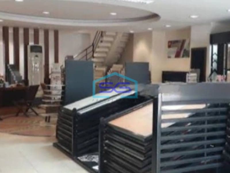 Dijual Ruang Usaha + Gudang di Jln MT Hariono Semarang Jawa Tengah LT 650m2