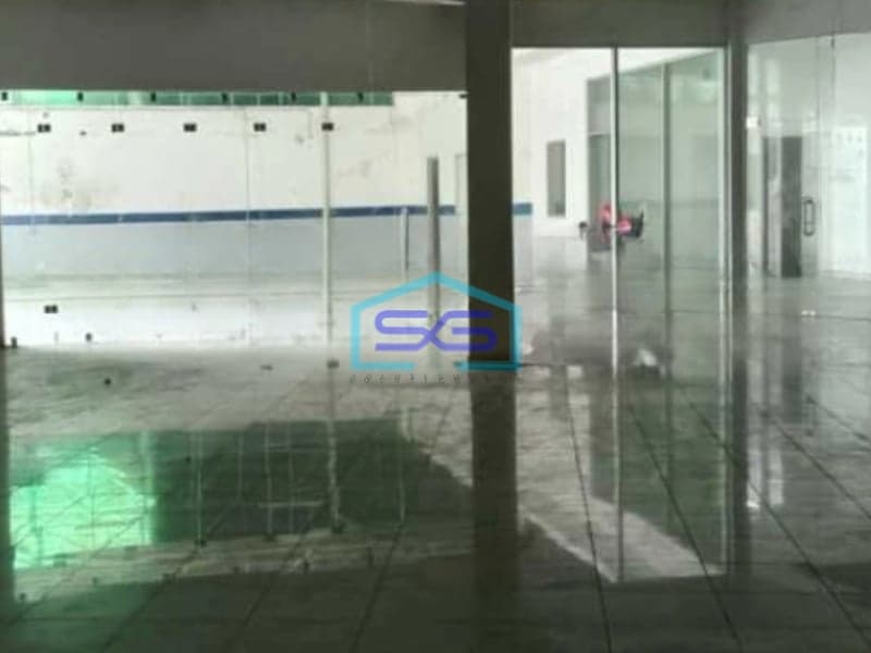 Disewakan Ruko Lokasi Strategis Luas Tanah  590 m² di Surabaya Kota