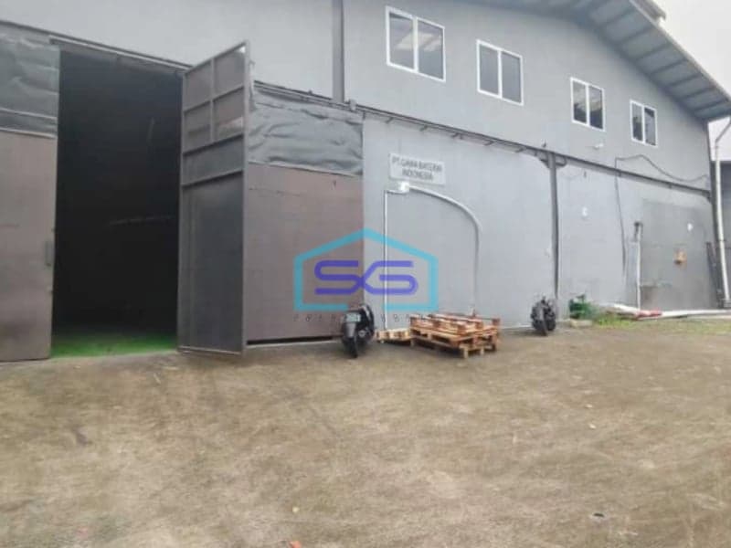 Disewakan Gudang Akses Container 40 Feet Luas Tanah  800 m² Lokasi di Tangerang