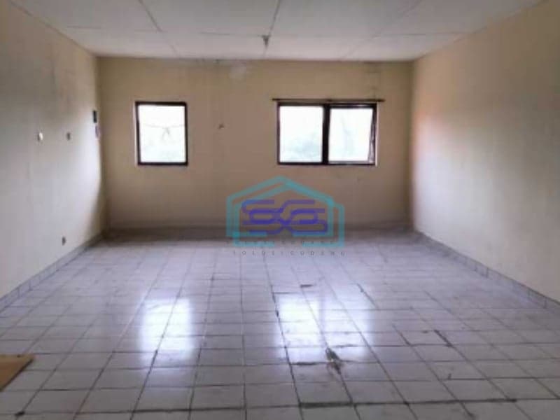 Disewakan Ruko Hadap Jalan Raya Pahlawan Seribu Sektor 7 Bsd Tangerang Luas Bangunan  225 m²