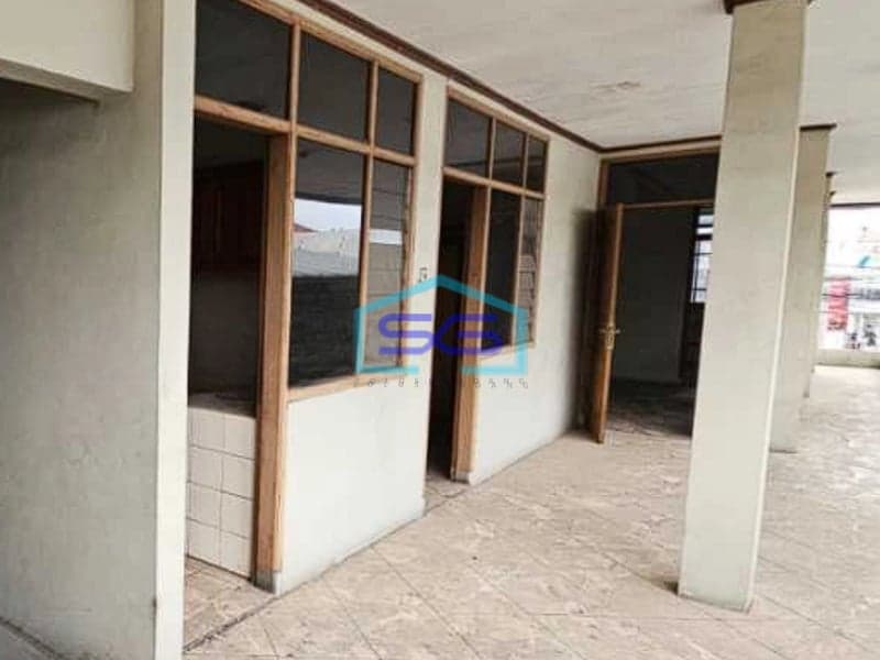 Disewakan Ruang Usaha Luas Strategis Di Mainroad Cibabat Kota Cimahi LT 874m2
