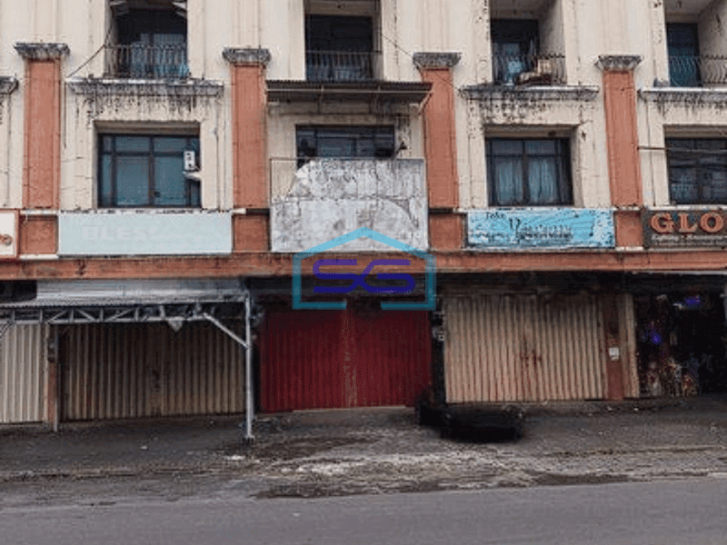 Disewakan Ruko Dekat Pasar 45 Pusat Bisnis Kota Manado LB 300m2