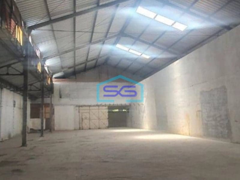 Disewakan Ruang Usaha Strategis Dengan Luas 1000m2 Lokasi Nusukan,solo