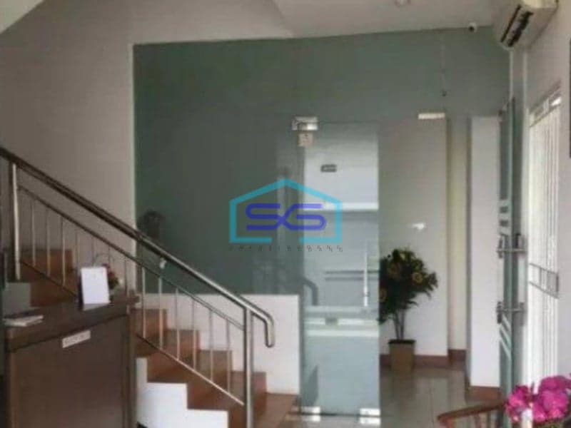 Dijual Gedung Office Strategis di Mampang Prapatan Jakarta Selatan LB 543m2