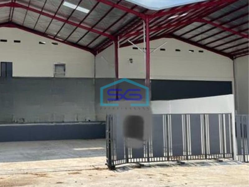 Disewakan Gudang Ada Loading Dock Luas Tanah  980 m² Lokasi Semarang Barat