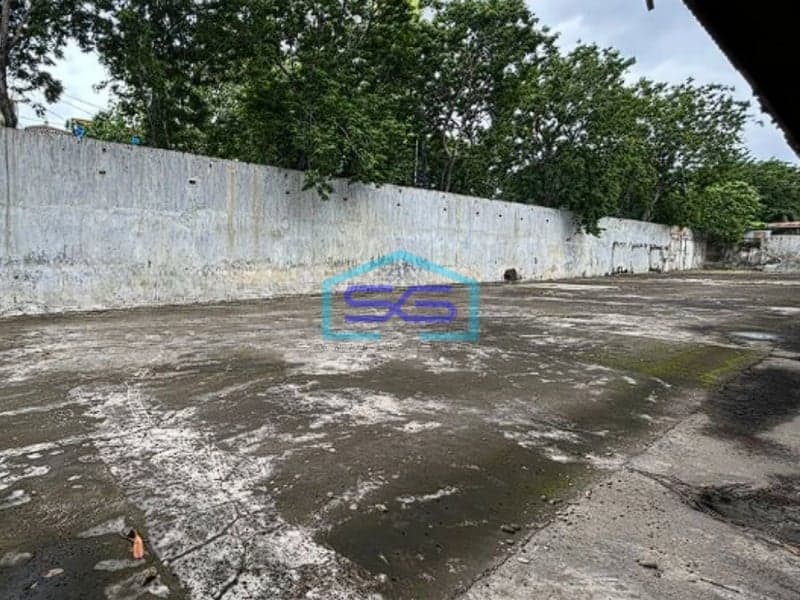 Disewakan Gudang Semi Terbuka Ex Pabrik Berikut Lahan Parkir Terbuka di Jalan Lodan Raya, Jakarta Utara