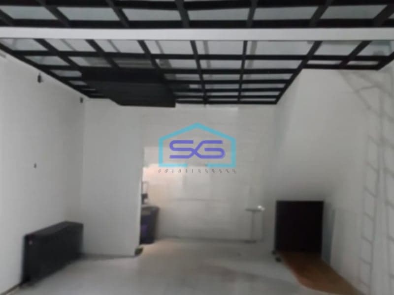 Dijual Ruko Bagus Bangunan 2 Lantai SHM di Daerah Klojen Malang