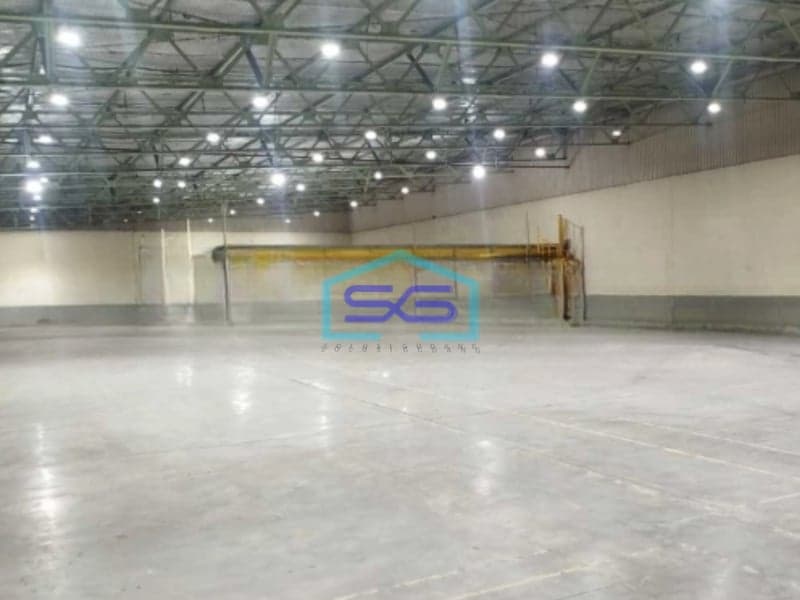 Disewakan Gudang Lokasi Bebas Banjir Luas Bangunan  12000 m² di Cicalengka Bandung