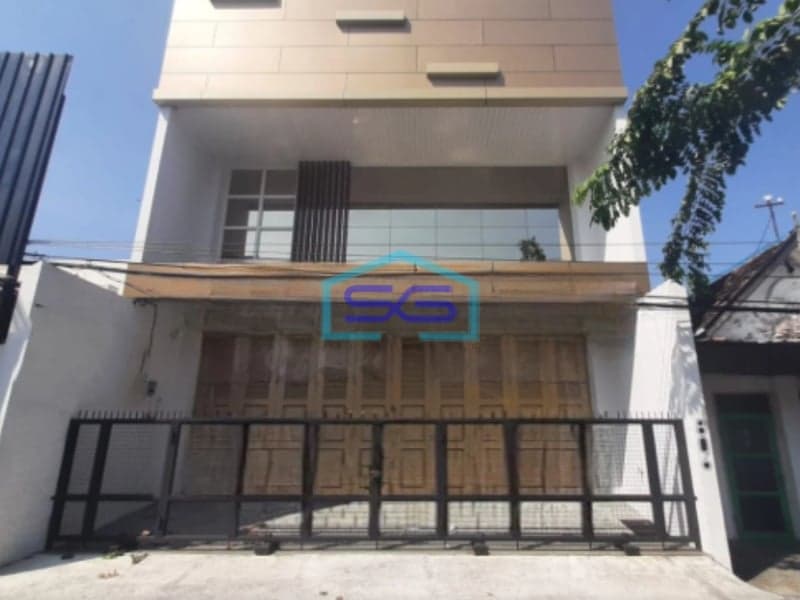 Disewakan ruko di Mt haryono Semarang tengah Luas Bangunan 353 m²