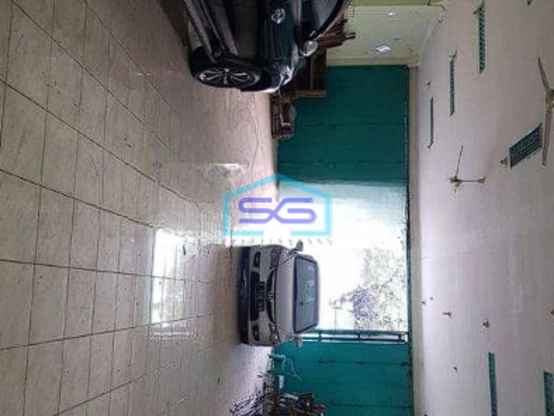 Disewakan Ruko Besar 3 Lantai Di Medan Satria Bekasi. Perlu Renovasi Sedikit