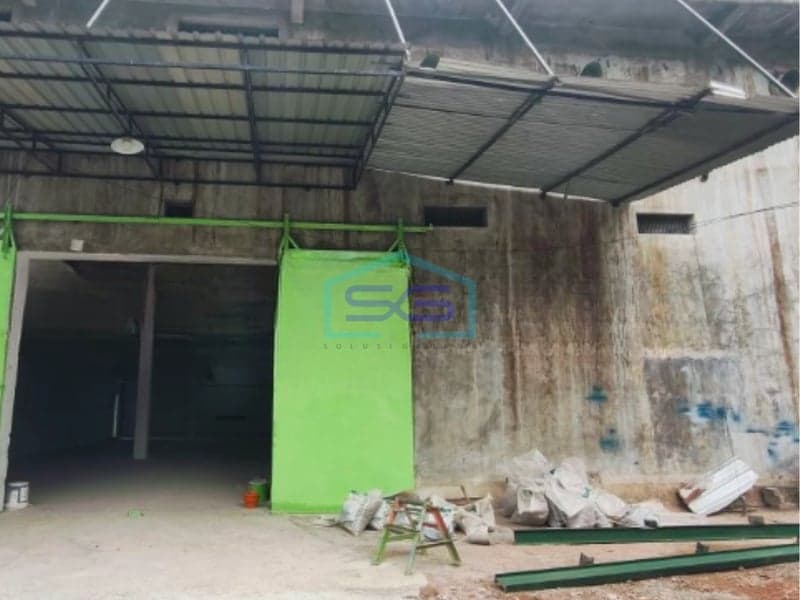 Warehouse for Rent Container Access Building Area 530 sqm Located in Kediri East Java
