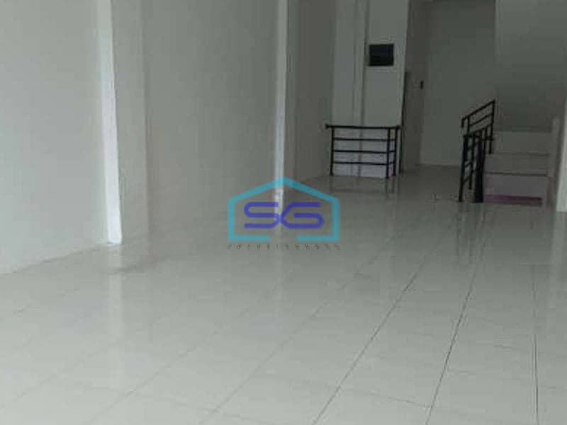 Disewakan Ruko 4 Lantai di pos Pengumben Kebon Jeruk Jakarta Barat LB 240m2