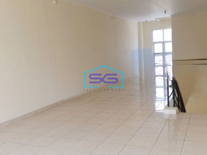 Disewakan Ruko Luas Bangunan 243 m² Lokasi Strategis di Gading Serpong Tangerang