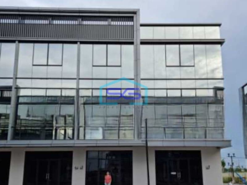 Dijual Cepat Ruko 3 Lantai Luas Bangunan  202 m² Lokasi Pantai Indah Kapuk Jakarta Utara