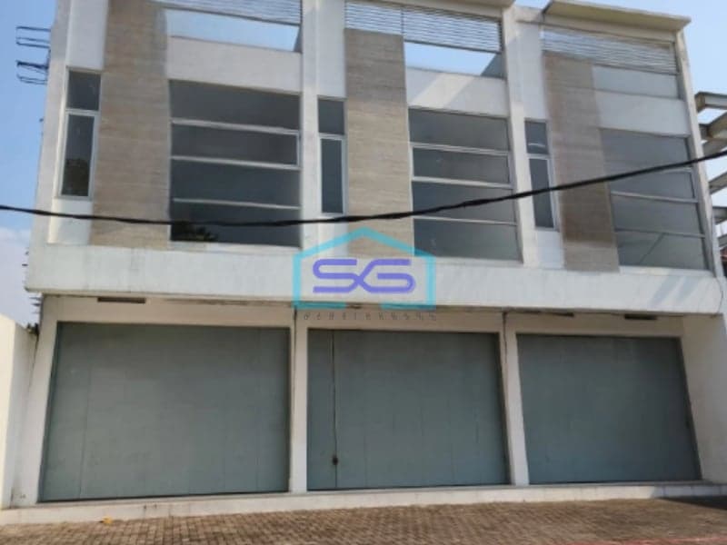 Dijual Ruko 2,5 Lantai Mainroad Holis Kota Bandung Luas Bangunan  135 m²