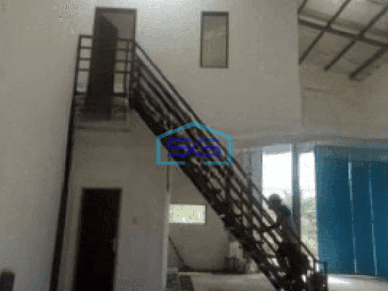 Dijual Gudang Luas Bangunan  300 m² di Kopo Bandung