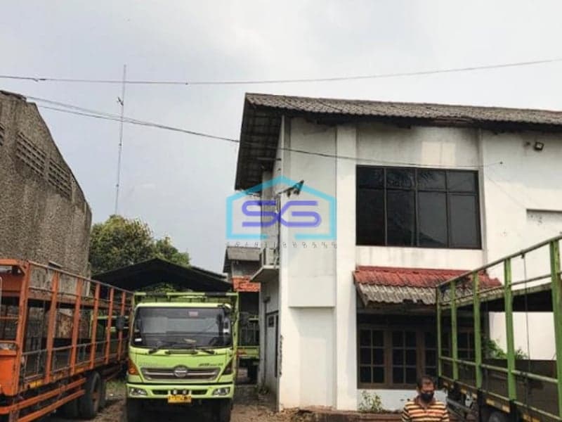 Dijual Bangunan Kantor Dengan Tanah Luas Di Karang Tengah Raya Tangerang LT 2400m2
