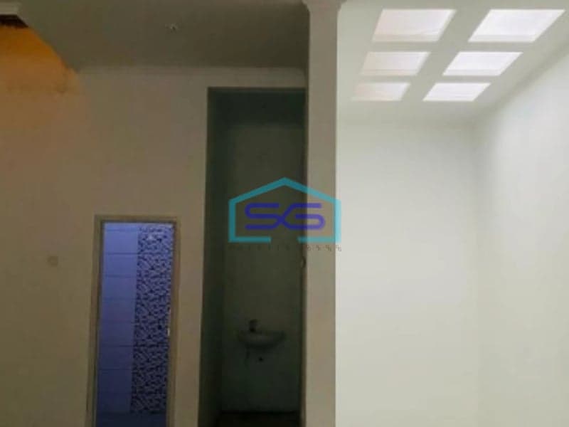 Disewakan Ruko Strategis di Jalan Peta Babakan Tarogong Bandung LB 110m2 Siap Huni