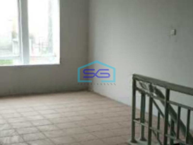 Disewakan Ruko Wtc 3,5 Lantai Hadap Jalan Raya Serpong Tangerang Selatan Luas Bangunan  180 m²