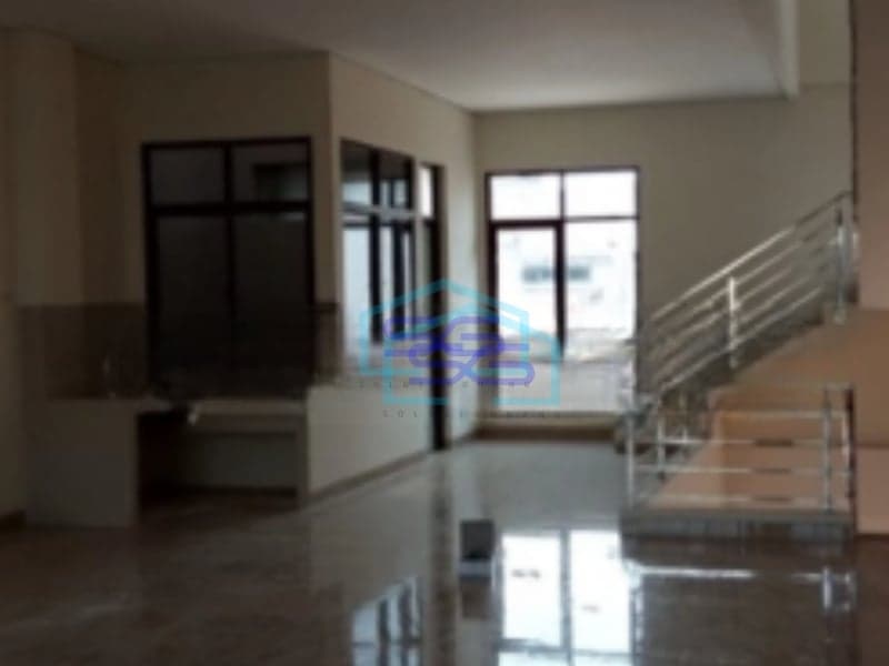 Dijual Ruko 3 Lantai di Jalan Dr Rajiman Solo Dekat Pasar Klewer Solo LT 620m2