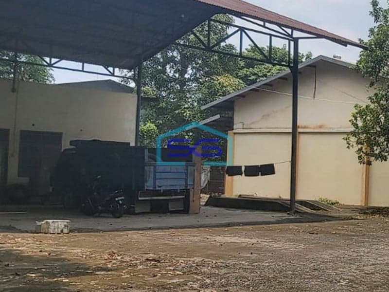 Dijual Tanah Ada Gudang Lokasi di Jalan Soak Simpur Sukarami Palembang LB 1104m2 LT 4000m2