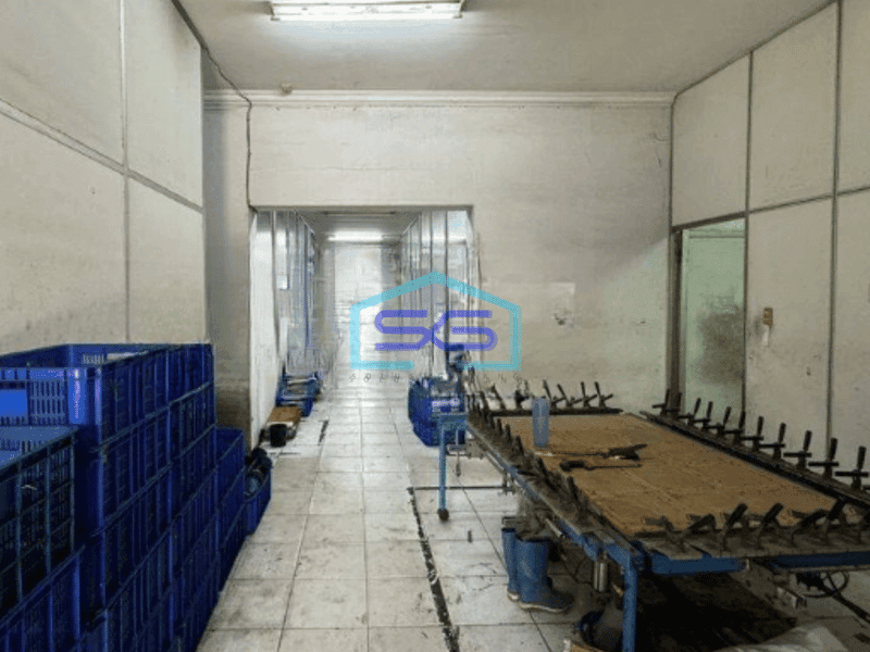 Dijual Gudang Siap Pakai Ada Kantor Luas Bangunan  1387 m² di Batu Ceper Tangerang