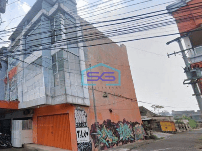 Disewakan Ruko 3 Lantai Luas Bangunan  195 m² di Depok Sleman