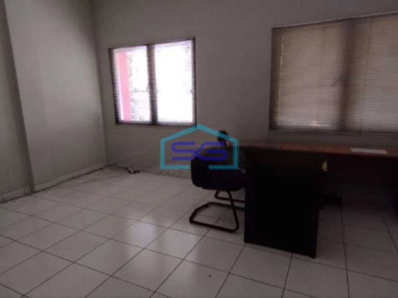 Disewakan Ruko 3.5 Lantai Gatot Subroto Kota Bandung Luas Bangunan  455 m²