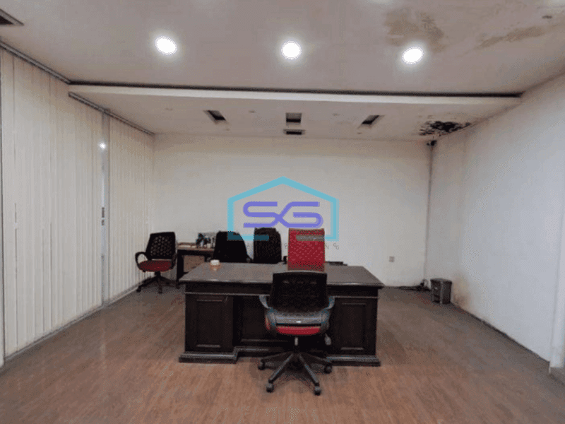 Disewakan Ruko 2 Lantai di Abdulrahman Saleh, Semarang LB 700m2 SHM