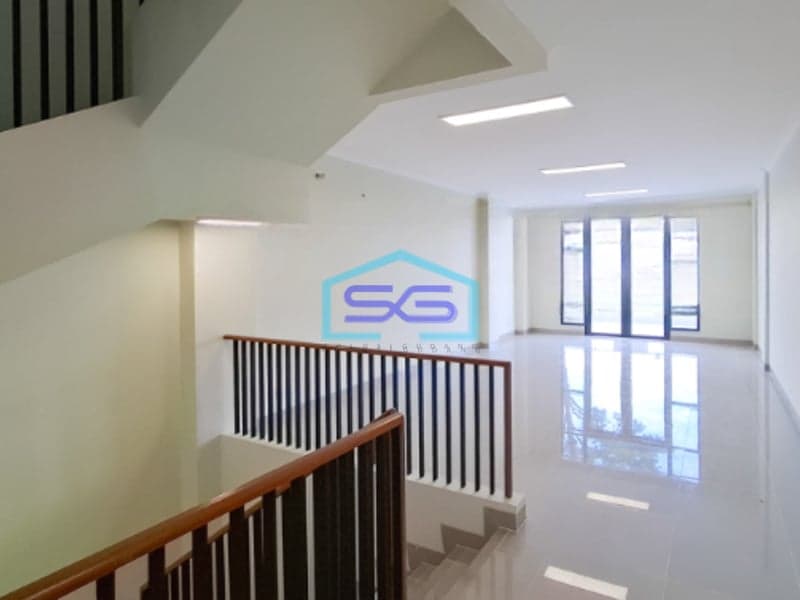 Dijual Ruko Lokasi Bebas Banjir Luas Bangunan 188 m² di Gading Serpong Tangerang