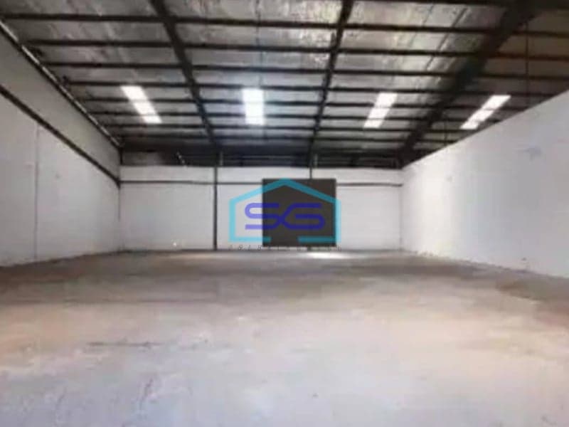 Disewakan Gudang di Kapuk Kamal Jakarta Utara Bagus Siap Pakai Parkir Luas Aman 24 Jam LT 1000m2