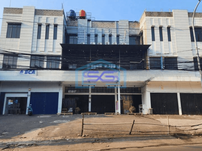 Disewakan Ruko Gandeng 3 lantai di pondok gede raya Jakarta Timur