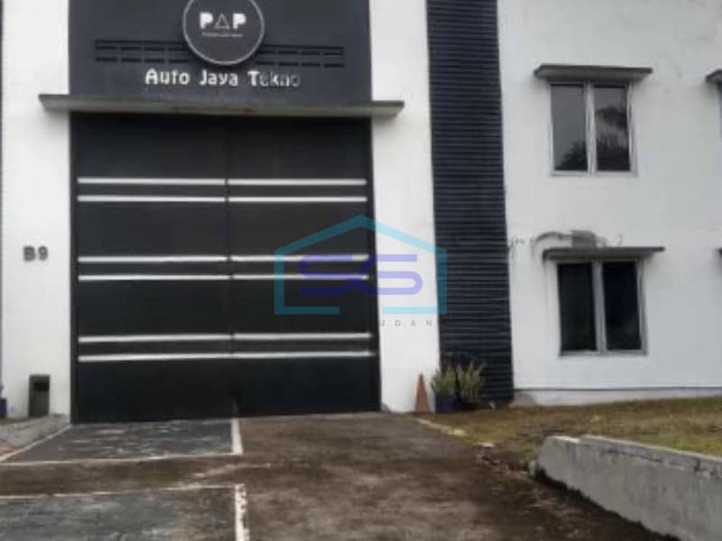 Dijual Gudang Luas Bangunan 4088 m² Lokasi Siap Huni di BSD Tangerang Banten