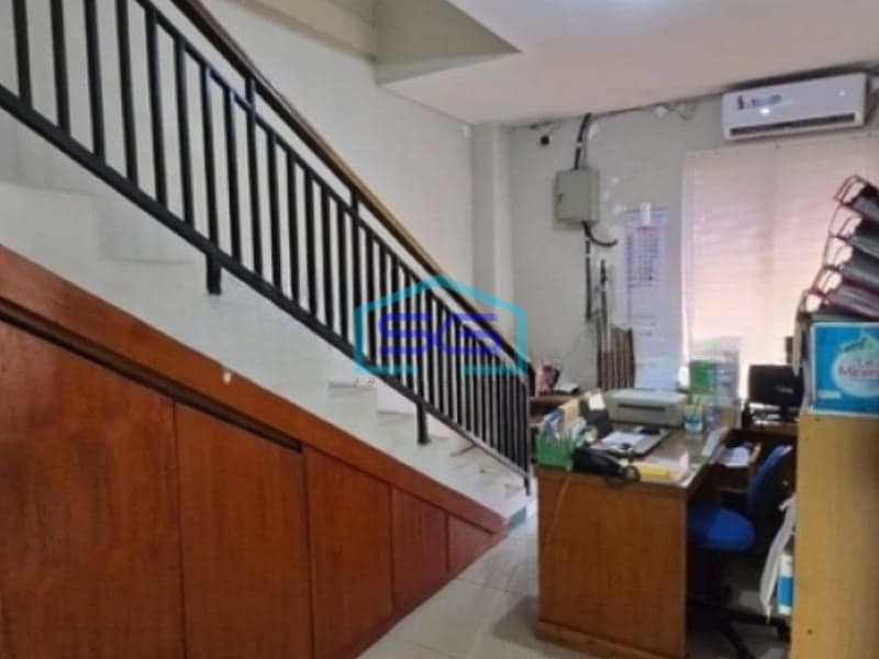 Dijual Gudang di Pergudangan Bizpoint Cikupa Kab Tangerang Luas Tanah 482m2