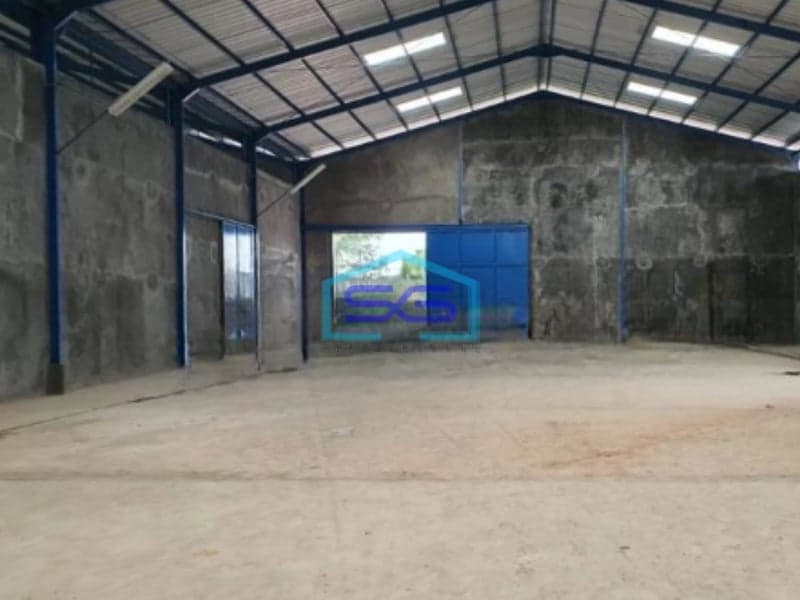 Disewakan Gudang Siap Huni Luas Tanah  986 m² Lokasi Bebas Banjir di Tangerang