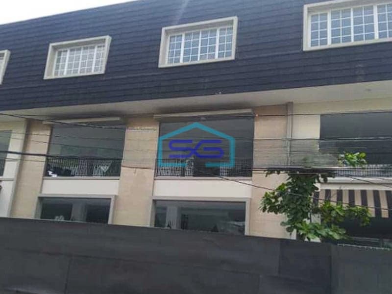 Dijual Gedung Kantor di Jl. Inspeksi Saluran Kali Malang Jatinegara Jakarta Timur LB 1200m2