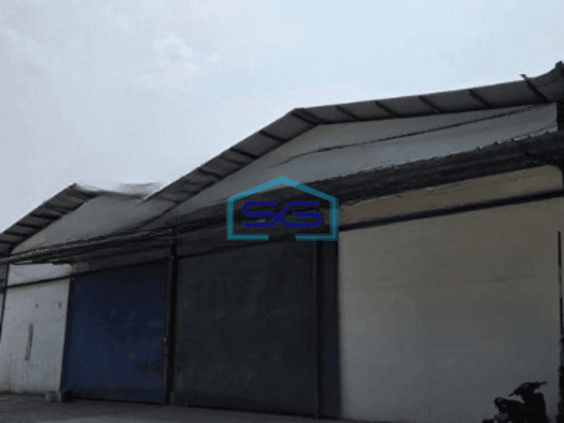 Disewakan Gudang Ada Kantor Luas Bangunan 590 m² Lokasi Strategis di Teluk Naga Tangerang