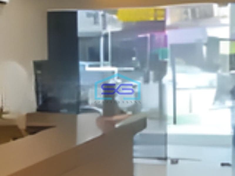 Disewakan Ruko 3,5 Lantai di Jalan Raya Taman Ratu Jakarta Barat LB 250m2