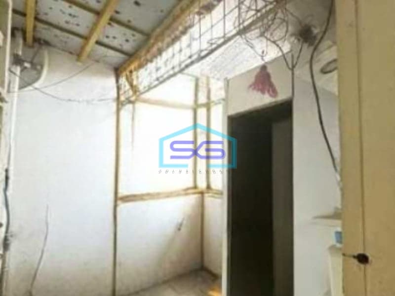 Disewa Ruko gandeng taman surya dilewati banyak kendaraan lokasi strategis Luas Bangunan 160 m²